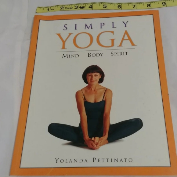 Simply yoga Mind Body Spirit meditation exercise b - Picture 1 of 4